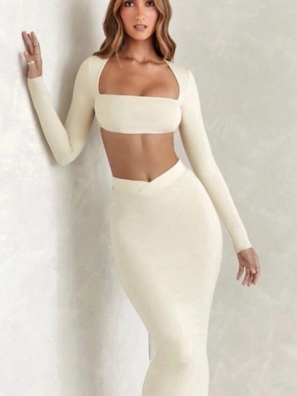 Oh Polly Long-Sleeve Crop Top in Cream Size UK 6 / US 2